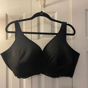 Cacique Wireless Black Bra